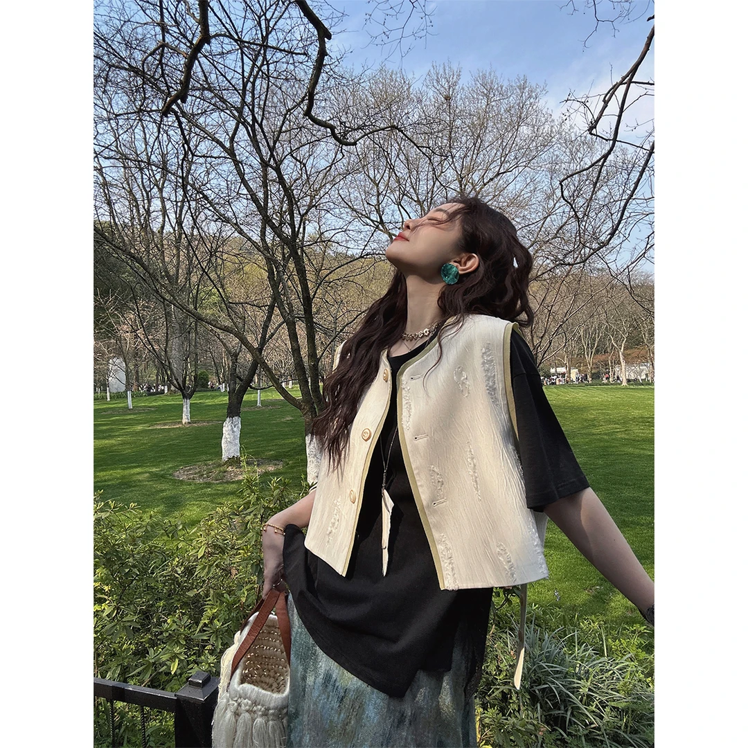 三吉黑花【南星】2025新款春装女时髦洋气丝剪花撞色小马甲