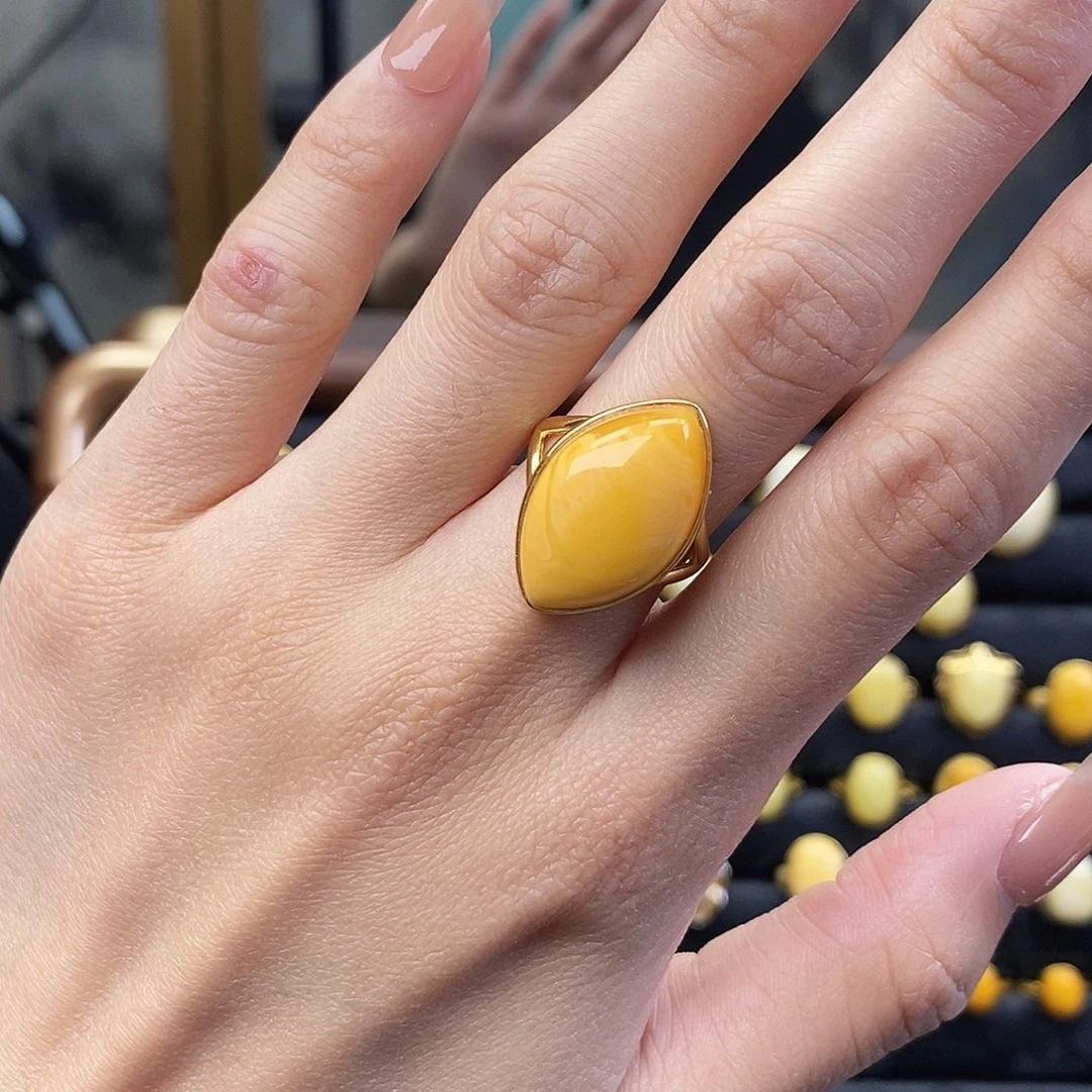 琥珀未镶嵌裸石成品