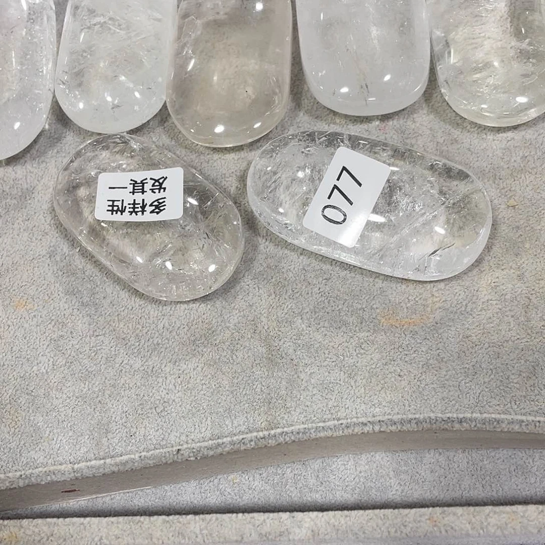 水晶摆件…….未镶嵌一个