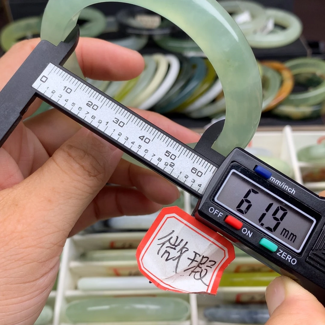 未镶嵌蛇纹石玉手镯39