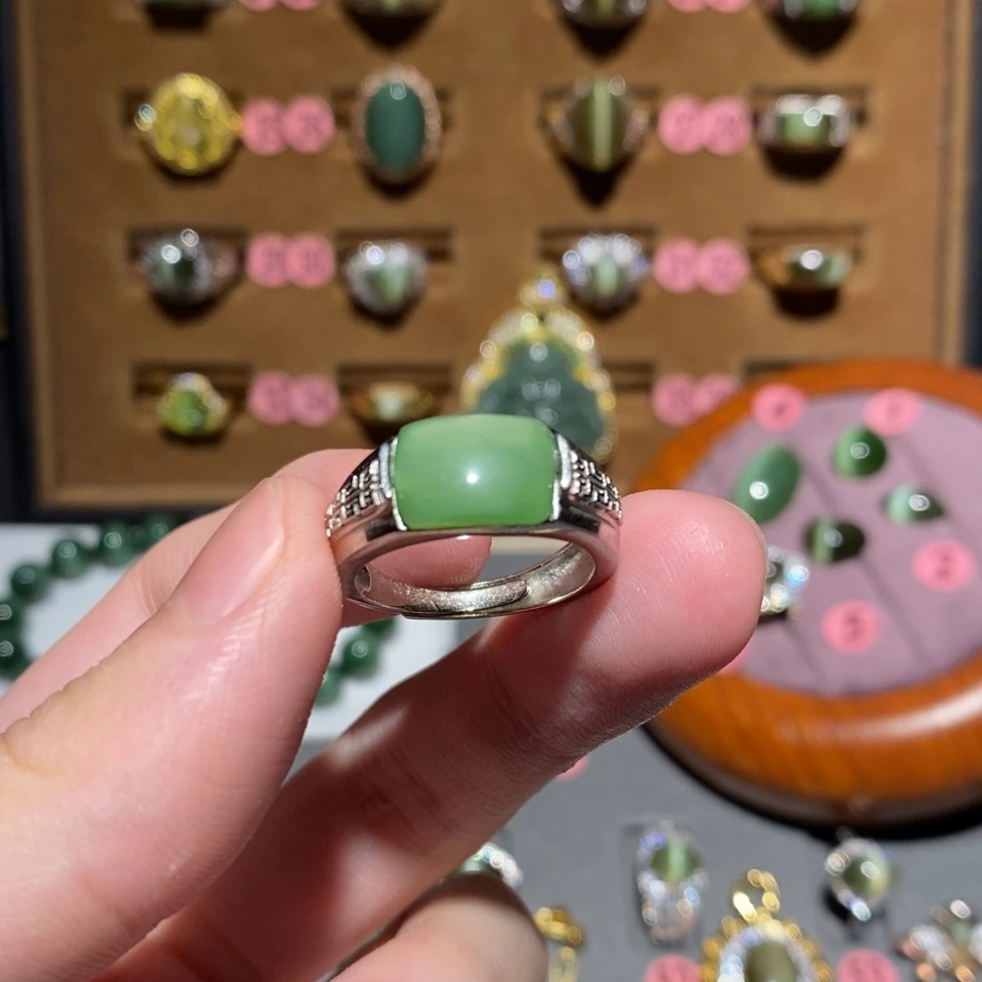 和田玉未镶嵌戒指