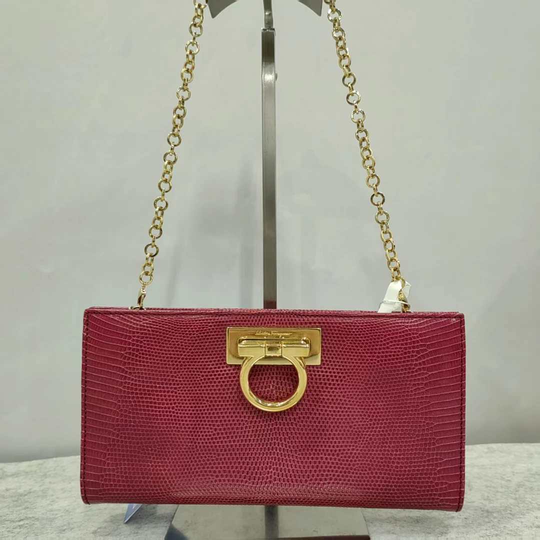 95新 FERRAGAMO/菲拉格慕 红色单肩包1304 0815