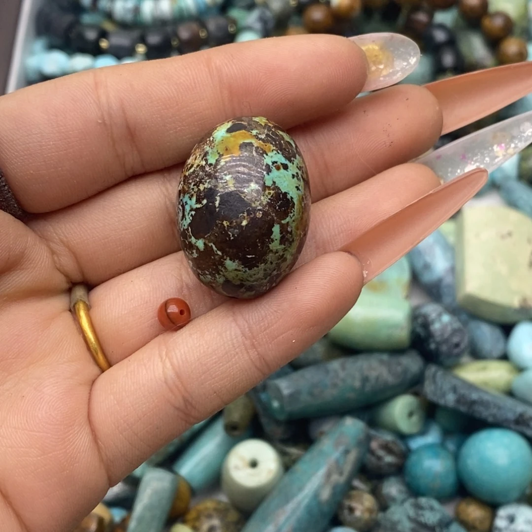 南红玛瑙未镶嵌珠宝奇石