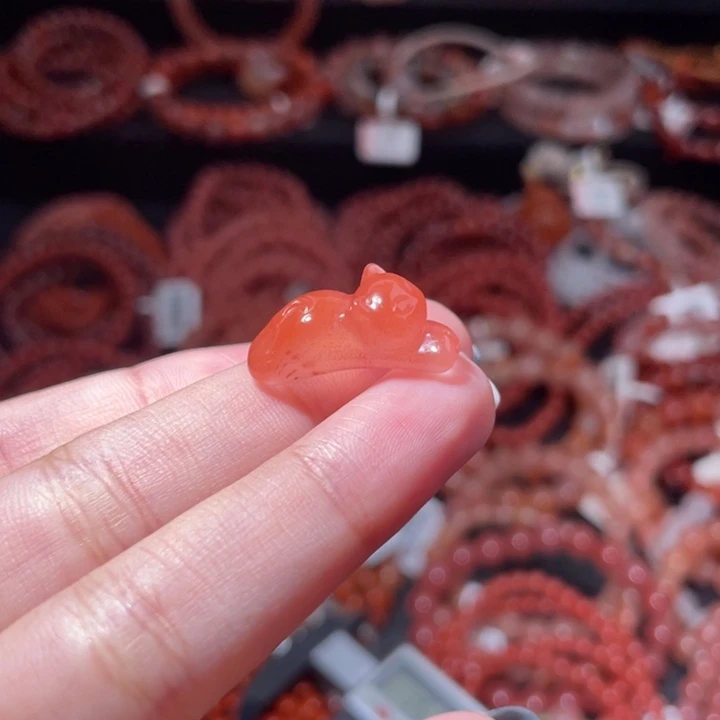 南红玛瑙未镶嵌趴趴猫519打孔备注