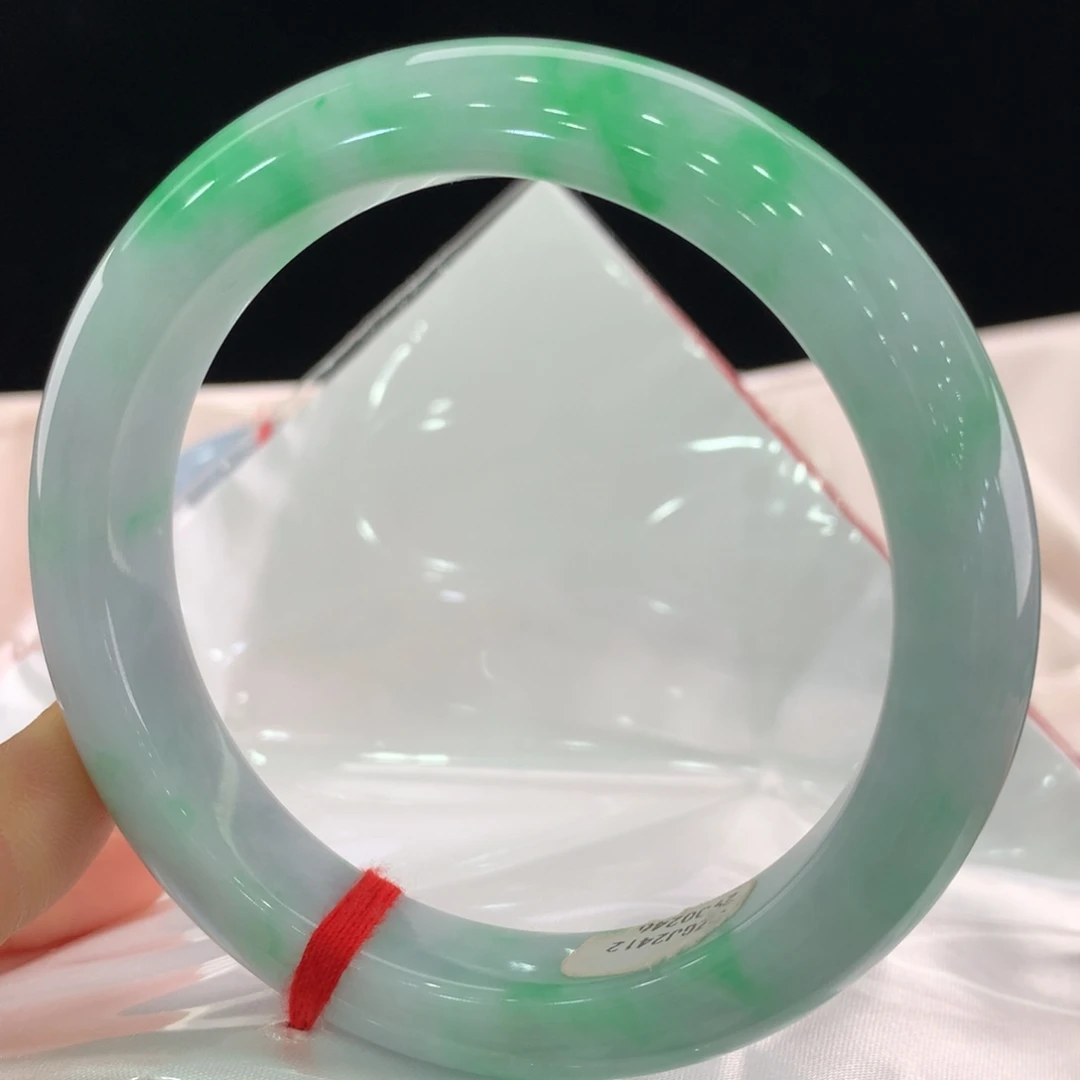 翡翠手镯未镶嵌111/0246