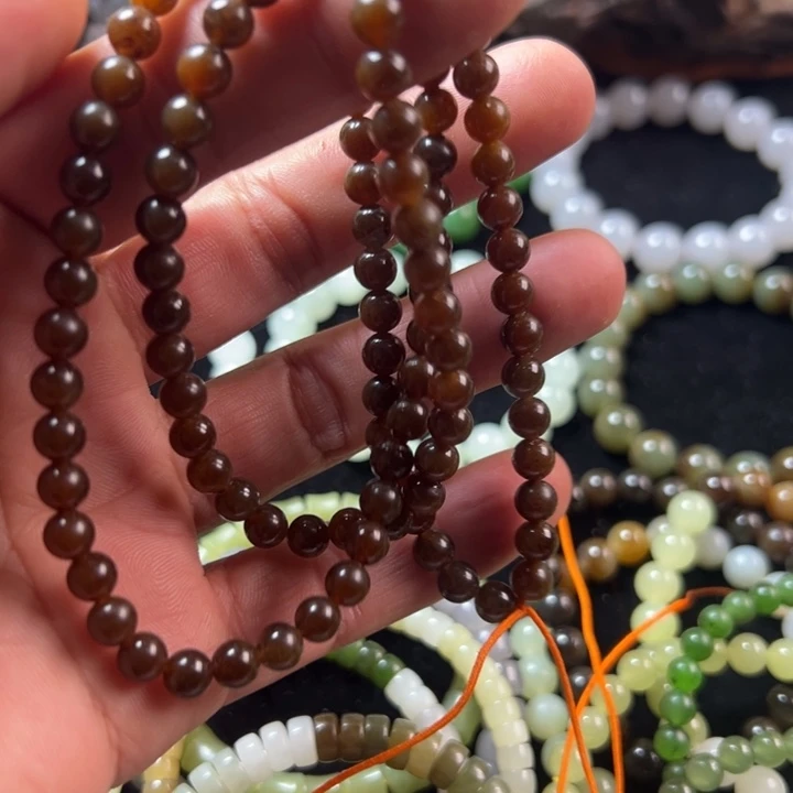 大***H和田玉（糖玉）未镶嵌手链