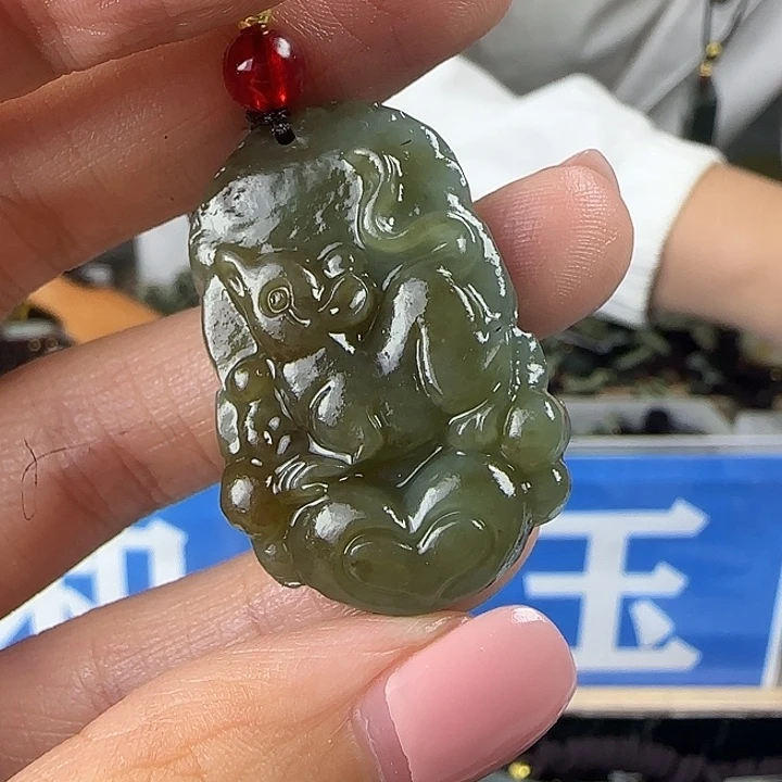 颈饰未镶嵌和田玉