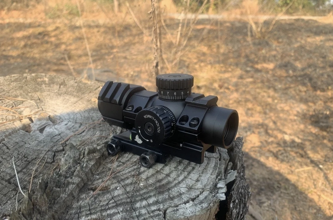 POLAR HAWK/极目鹰STPRO5x30IR短款单筒薄壁带灯光十字高清5倍镜