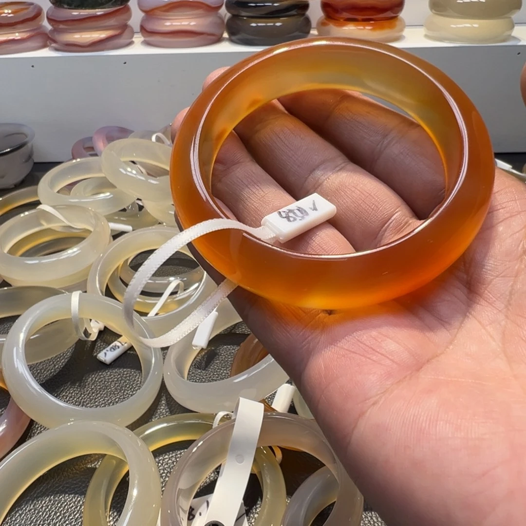 开***.玛瑙/玉髓未镶嵌手镯