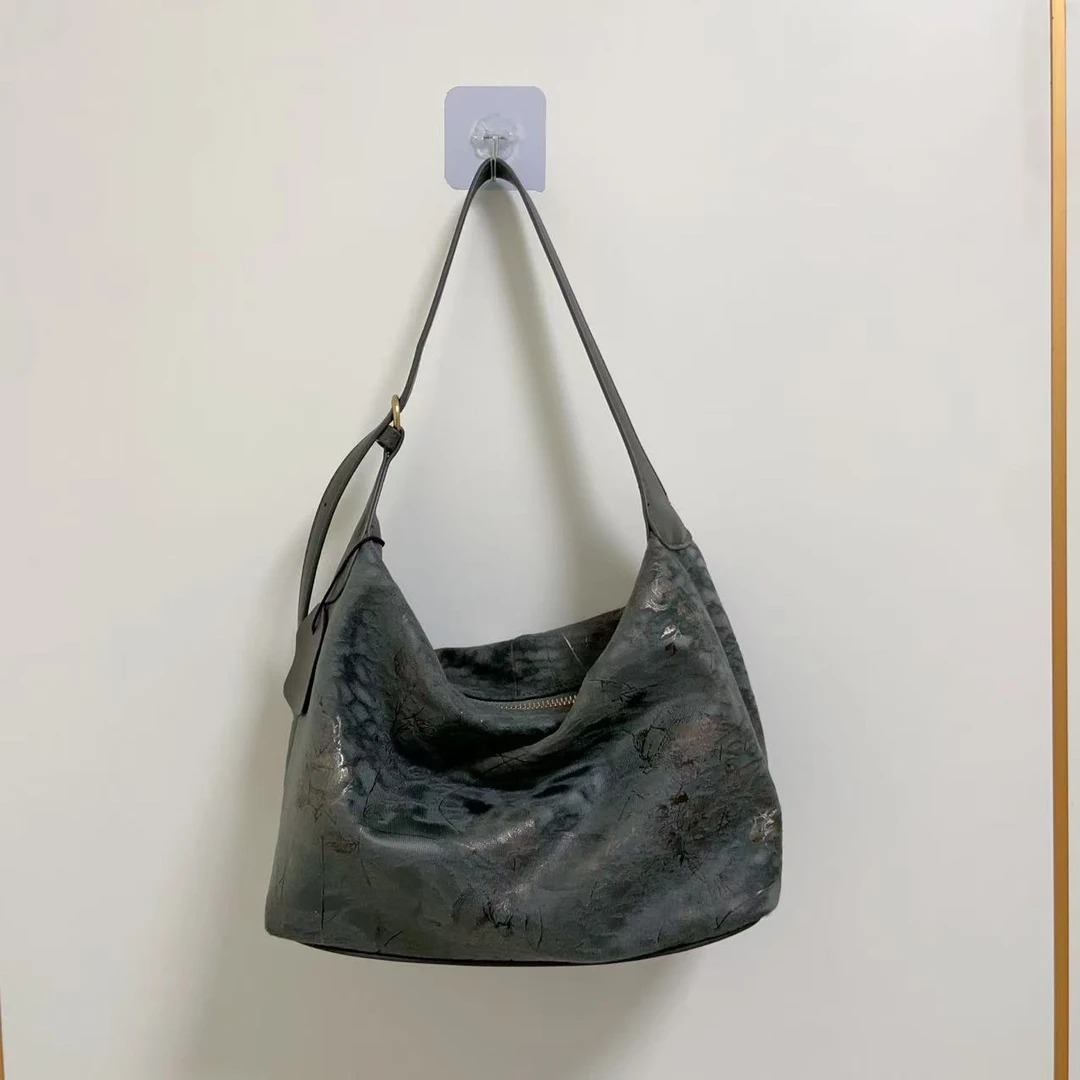 043#深灰色【尺寸：长25宽9高22】简约休闲百搭时尚女士纯色单肩包