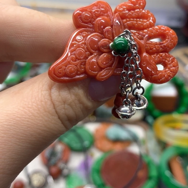 颈饰未镶嵌翡翠吊坠