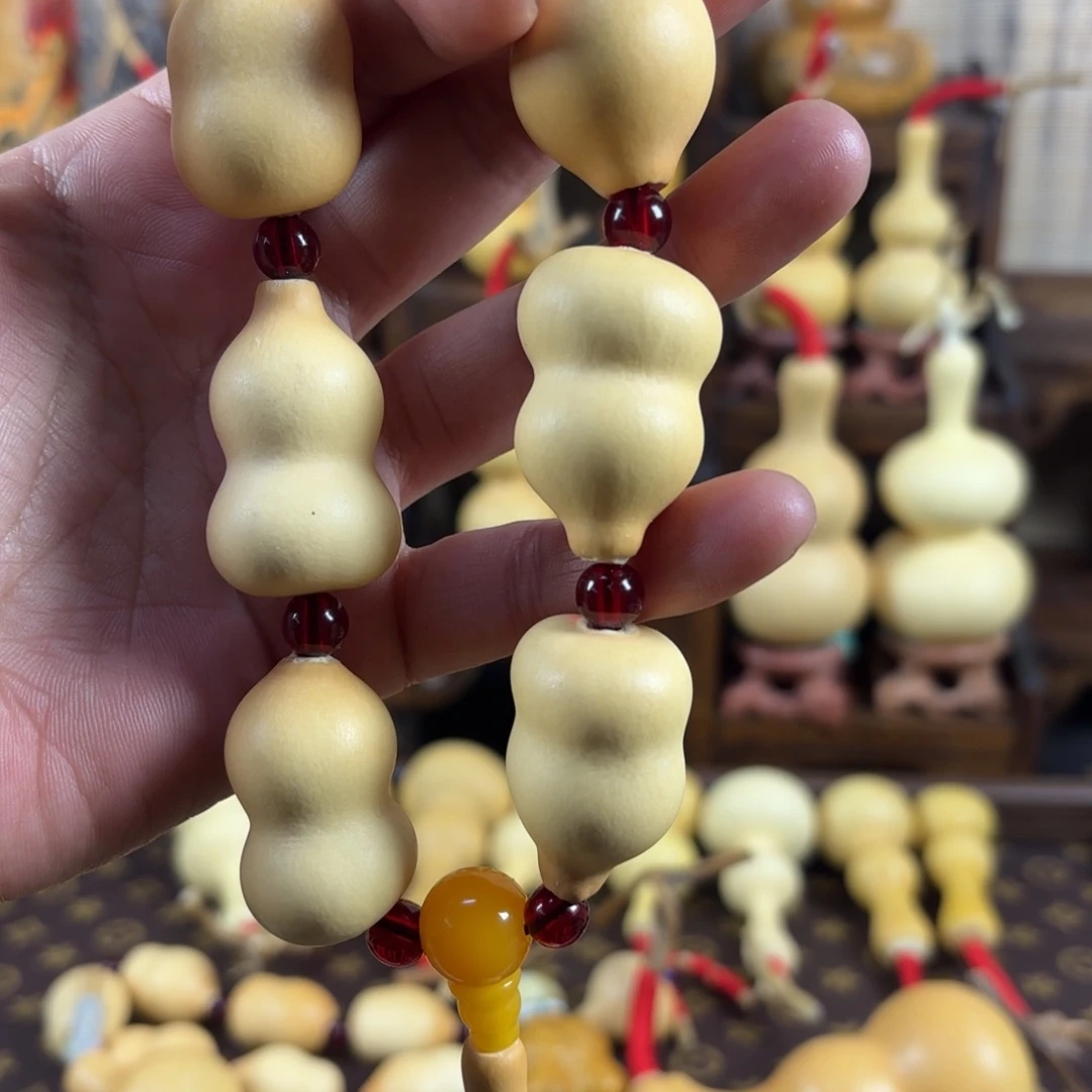 冲业绩手持看好拍不退不换