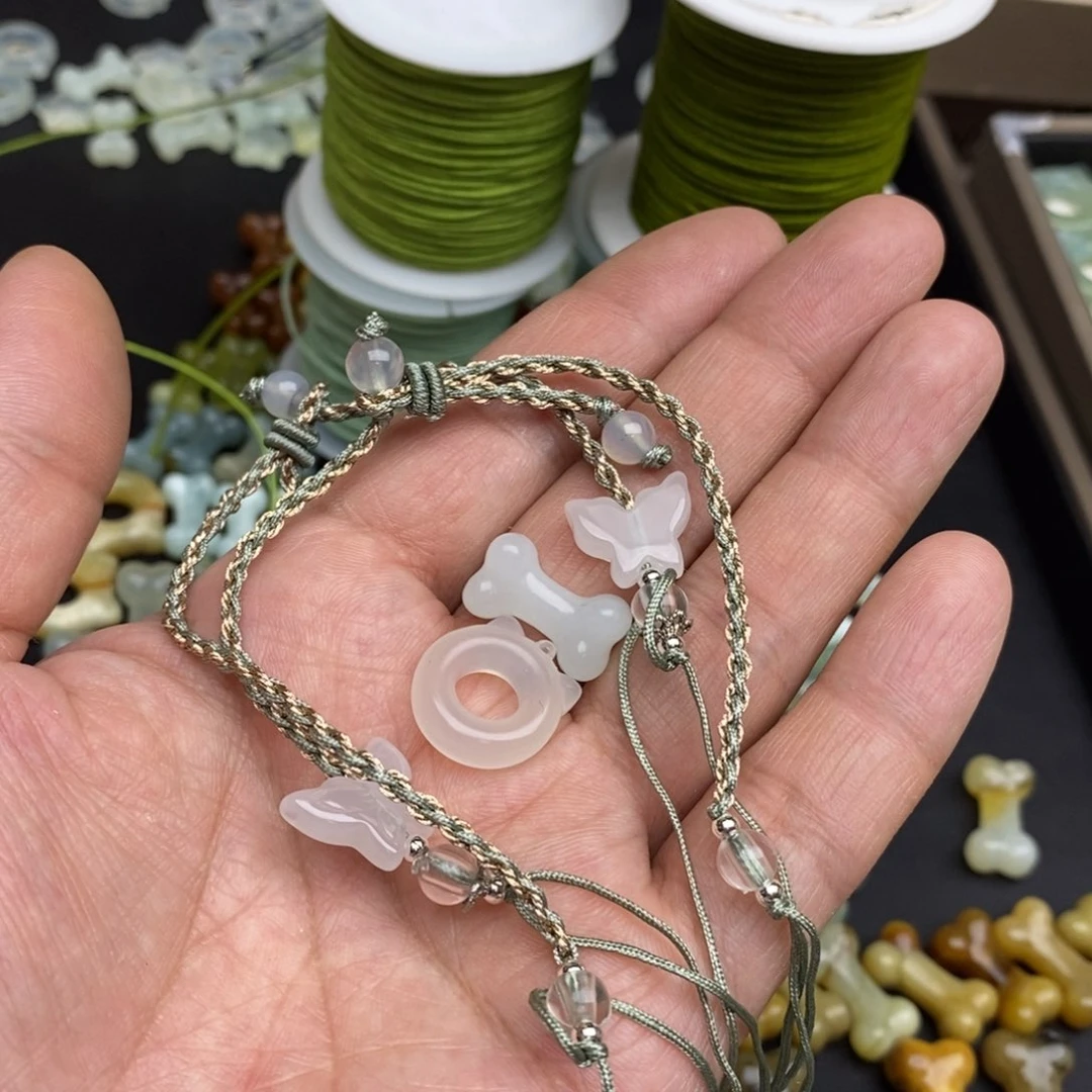 岫玉假一赔十，默认微瑕不退不换未镶嵌午*