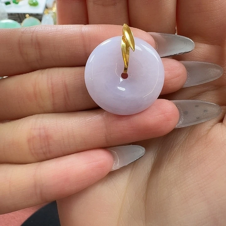 翡翠未镶嵌颈饰平安扣