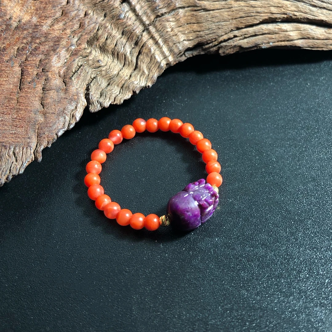 【耿总珠宝】天然南红戒指18K舒俱来貔貅大多样性发一D1367