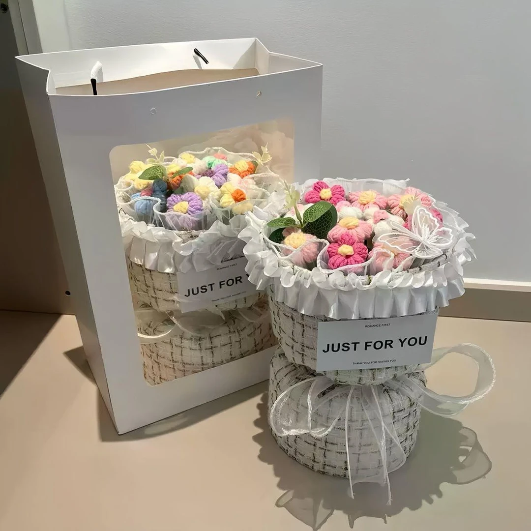 新疆西藏包邮针织小香风花束泡芙花生日礼物手工毛线编织成品送女