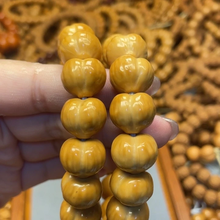 猴头核桃微瑕屁桃奶油肌