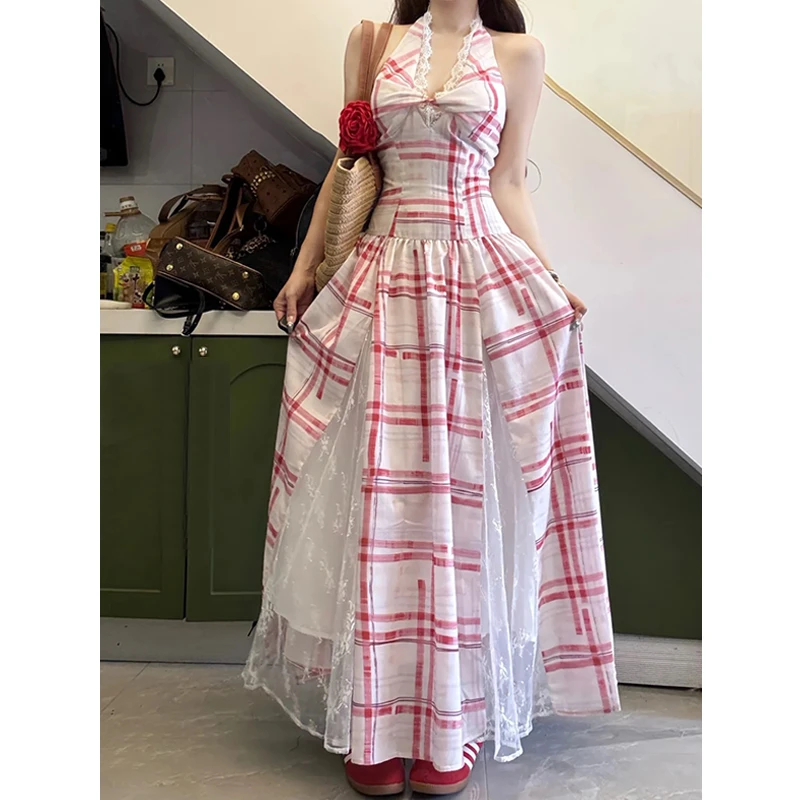 法式纯欲风性感蕾丝挂脖连衣裙夏季收腰大摆长裙子撞色樱桃红格纹