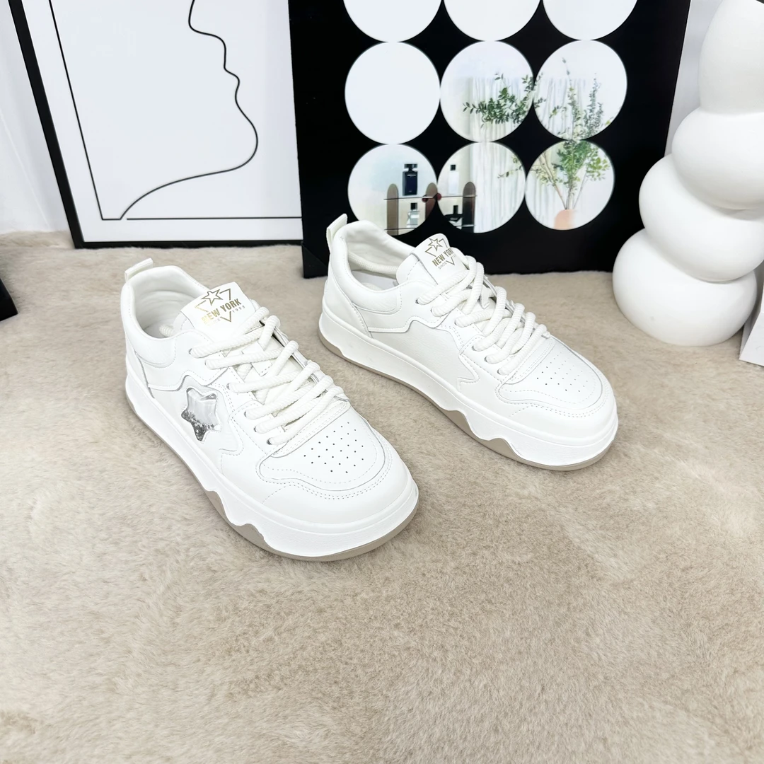 新款气质休闲百搭女士休闲鞋A/PWQX/59502