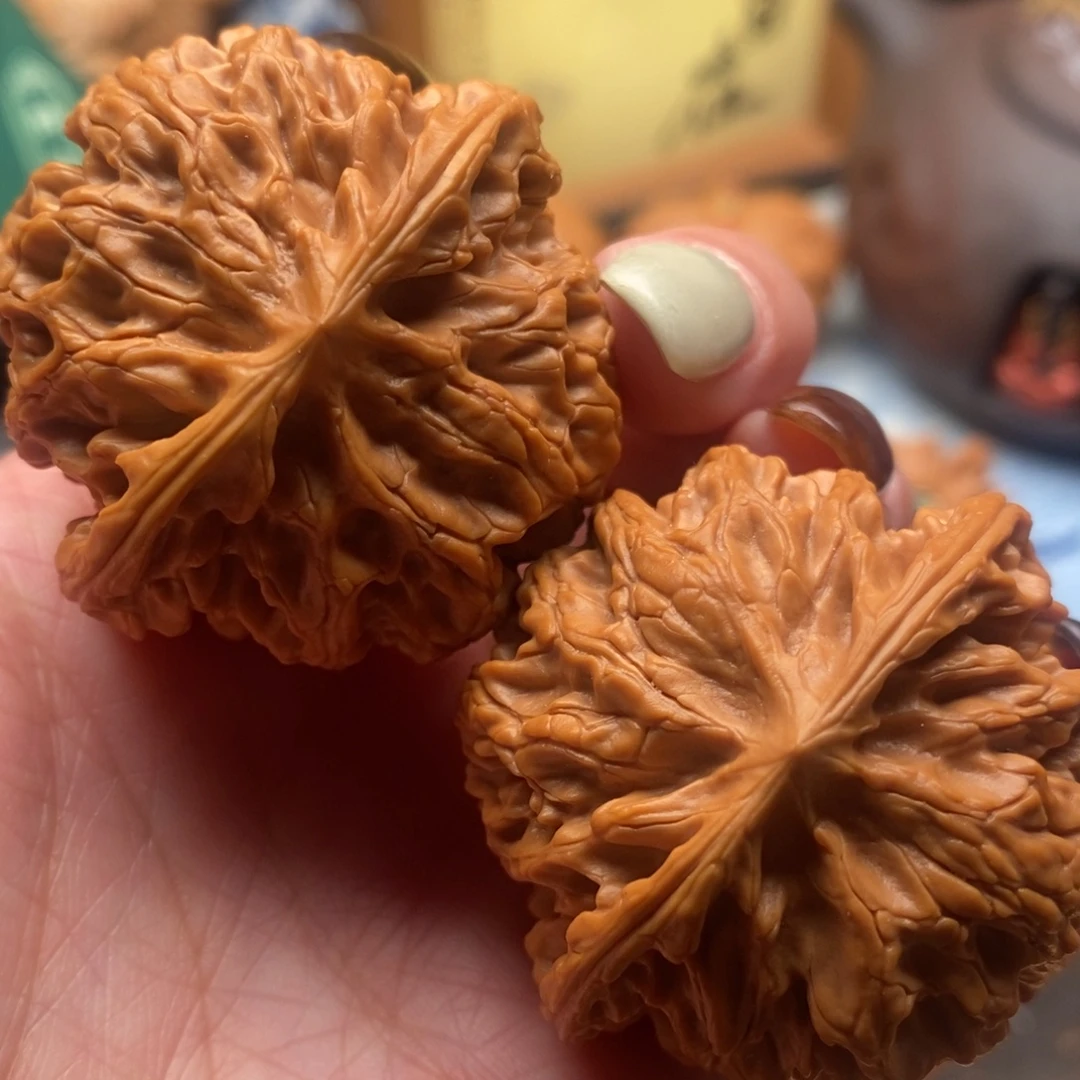 文玩核桃把件42尺寸苹果园