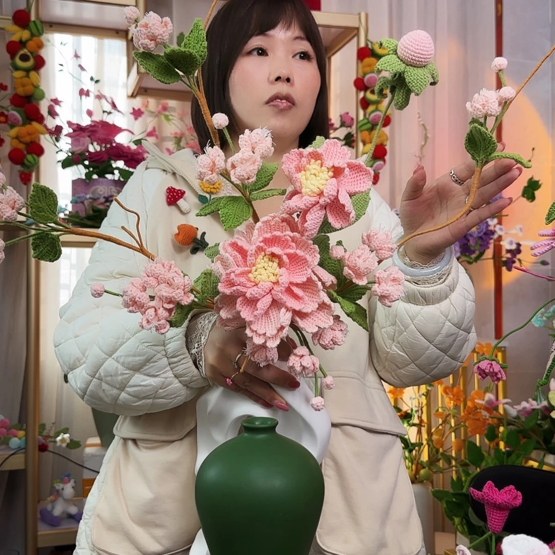 手工钩织设计花束