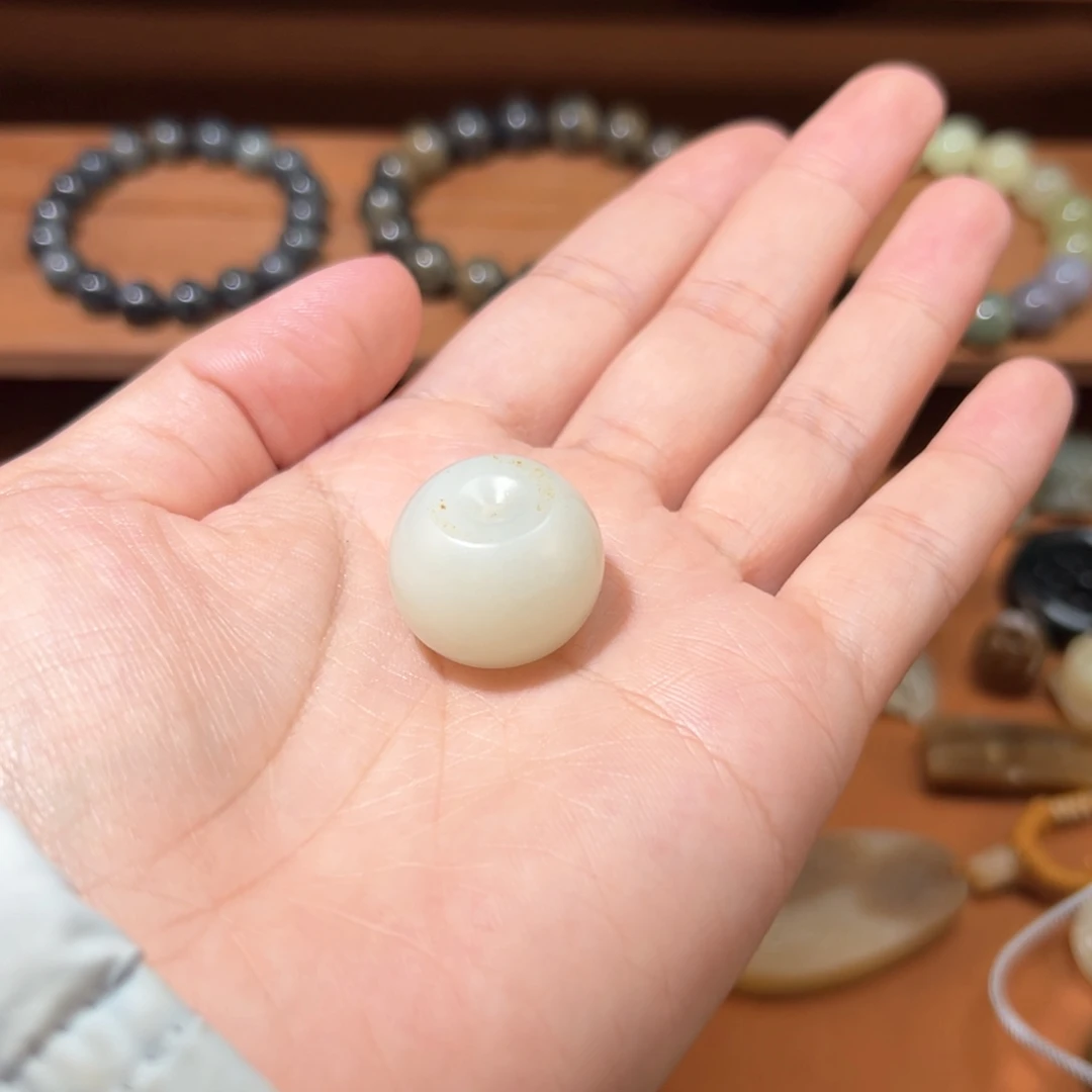 S***t和田玉未镶嵌颈饰