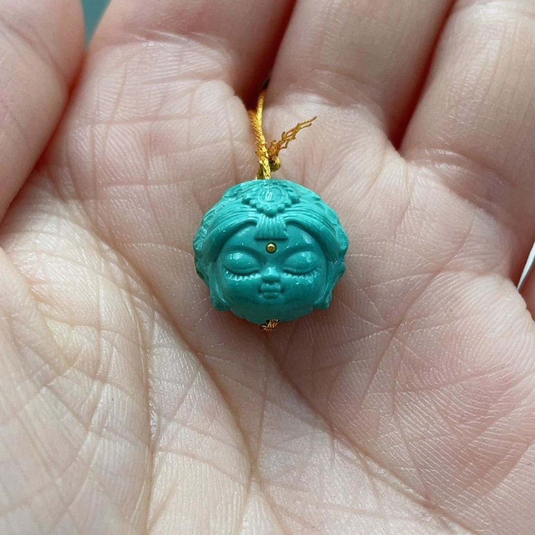 绿松石颈饰未镶嵌