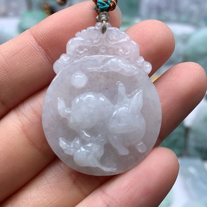 翡翠未镶嵌颈饰兔兔牌福利