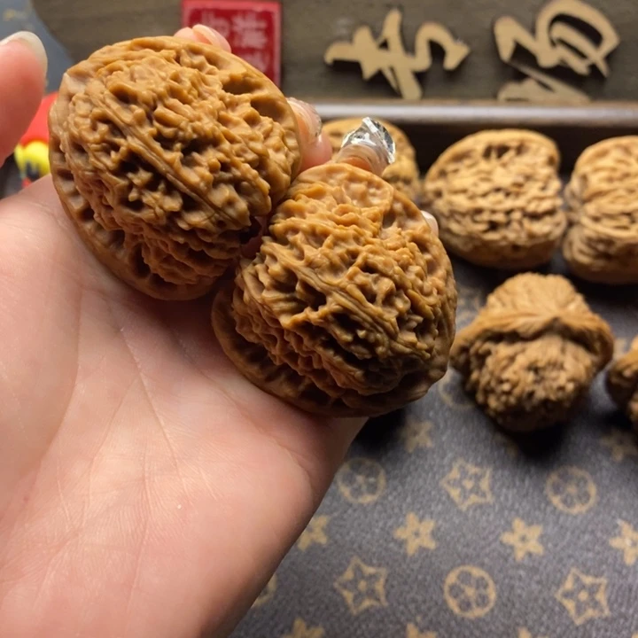 桃核把件五***九南疆石文玩核桃