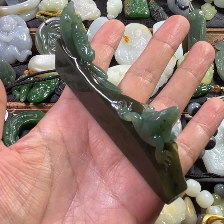 和田玉（碧玉）未镶嵌摆件