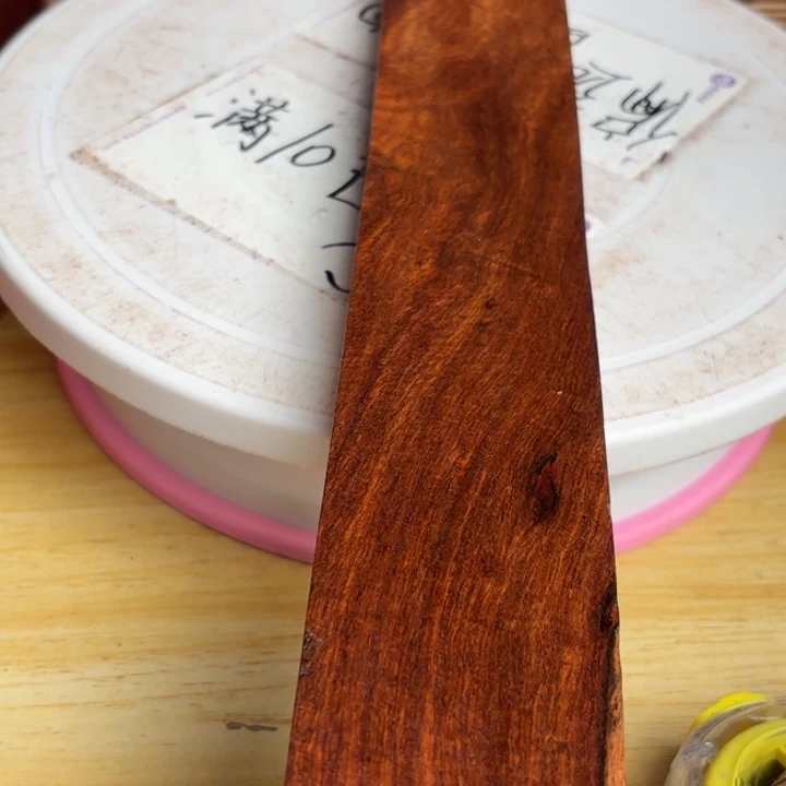 大叶紫檀（黑酸枝木类）
