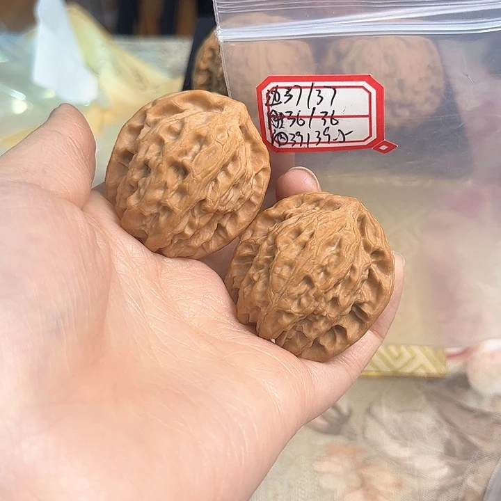 文玩核桃把件非嫁接北京