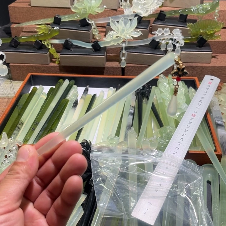 铃***啷蛇纹石玉合金发饰