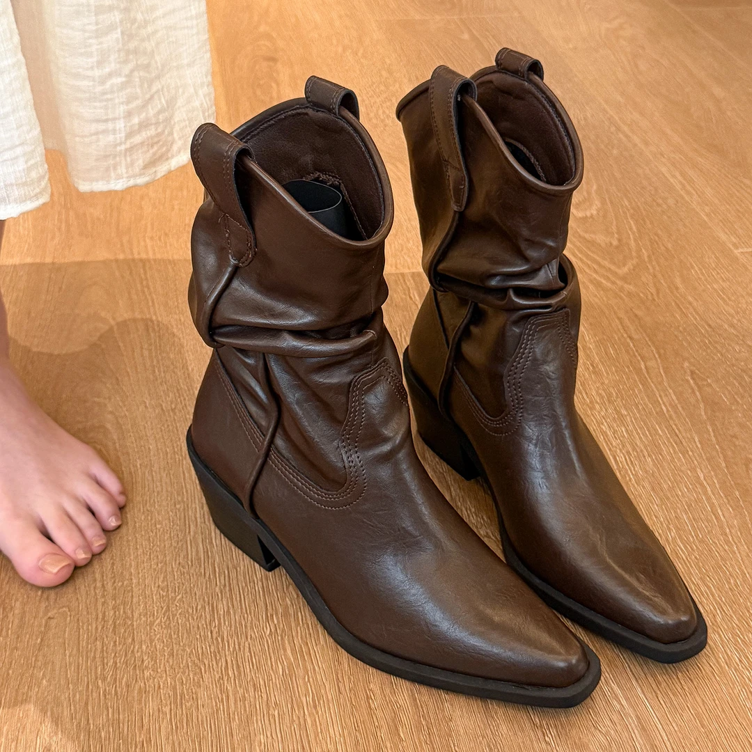 elingstudio 复古游牧！棕色尖头皱褶马丁靴女2025新款秋季骑士靴