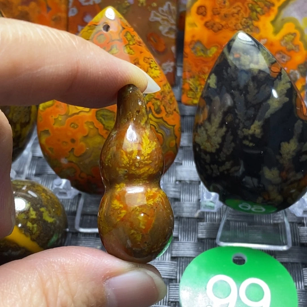 未镶嵌颈饰玛瑙/玉髓一*力