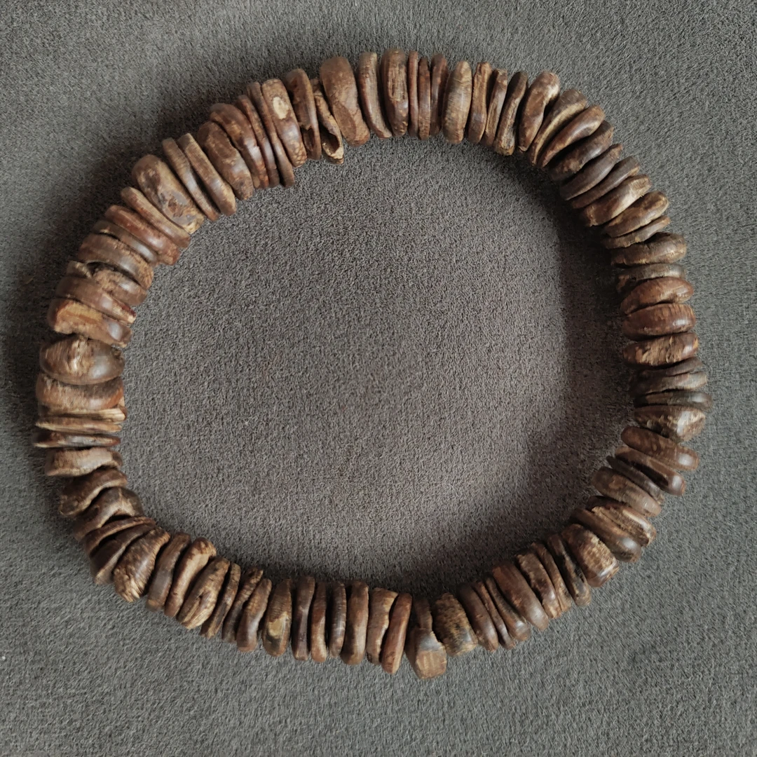 沉香加里曼丹碳化软油沉水沉香手串C826片珠单圈（7）多样性发货1条