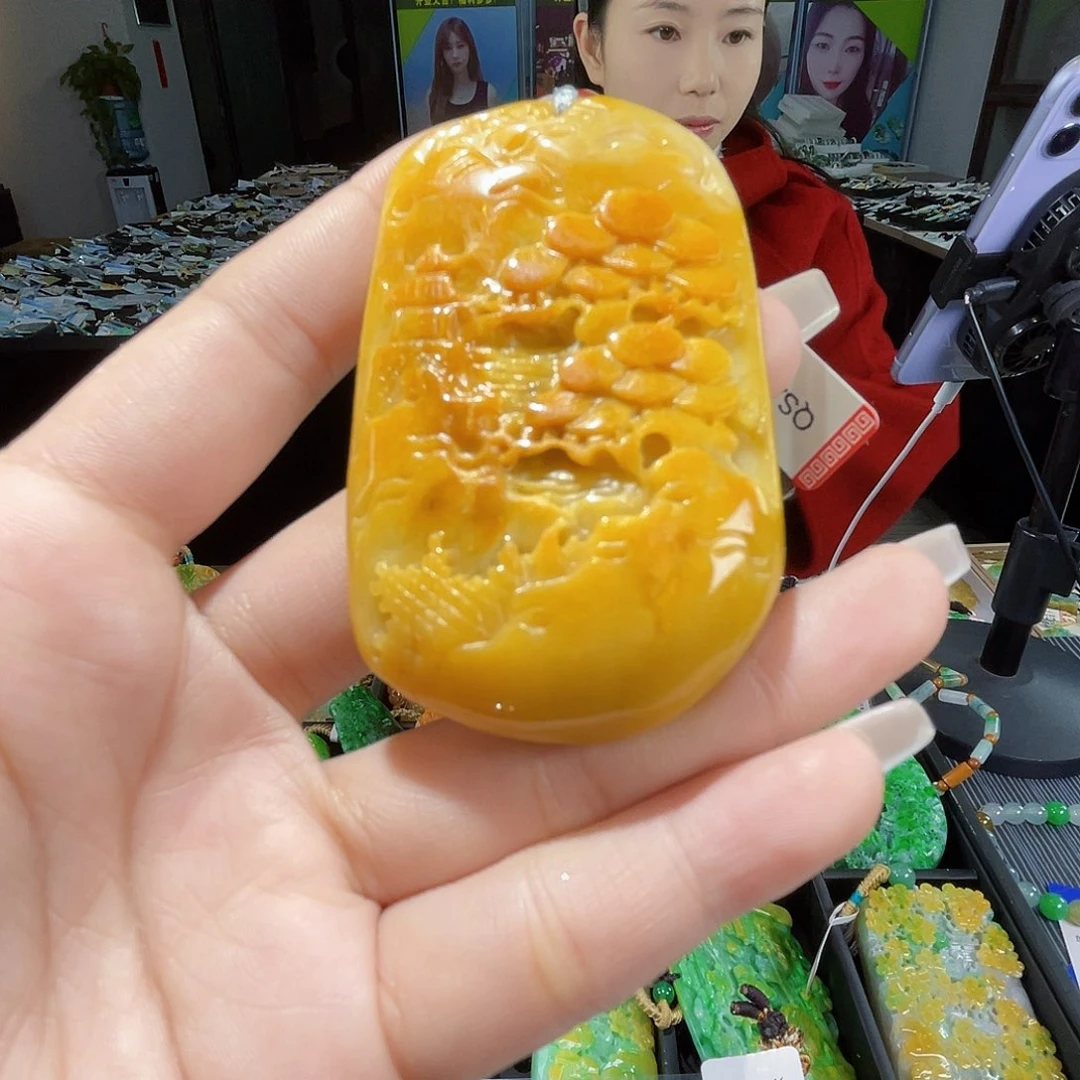 颈饰未镶嵌翡翠一