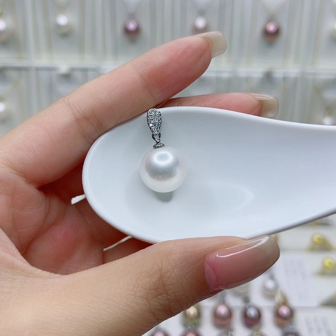 淡水珍珠未镶嵌吊坠(赠链)