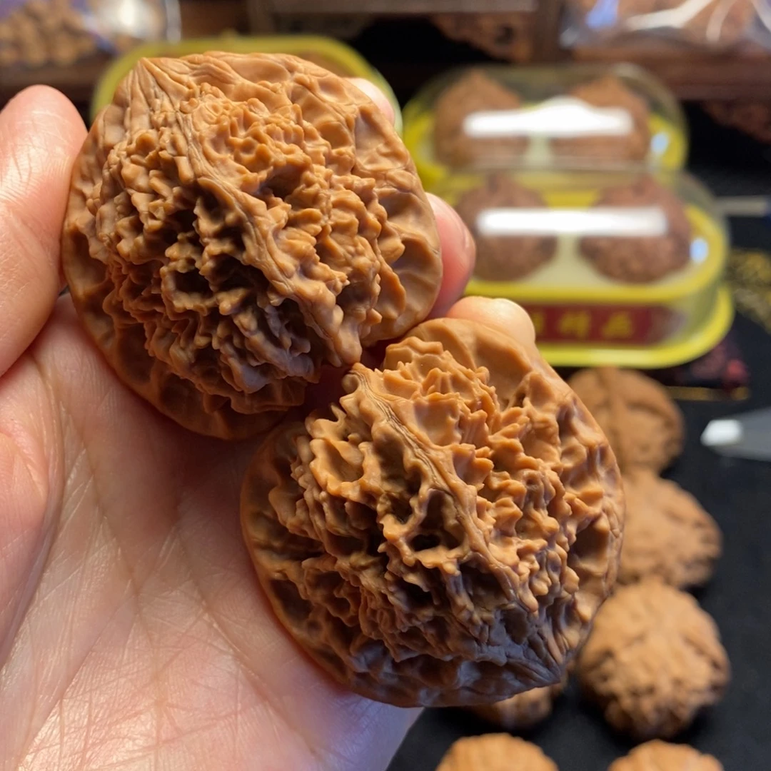 桃核把件满天星狮子头45