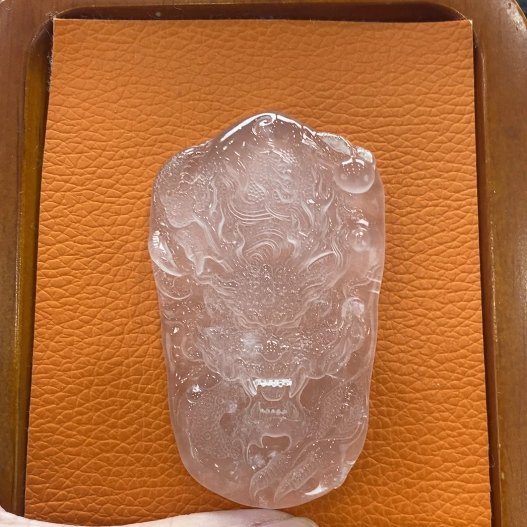 石英质玉吊坠(赠链)未镶嵌执*手