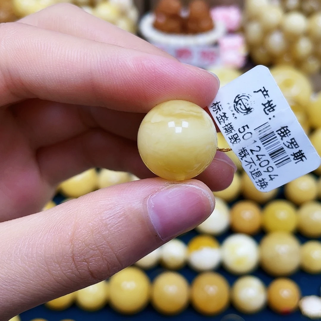 裸石琥珀未镶嵌16.8mm.瑕