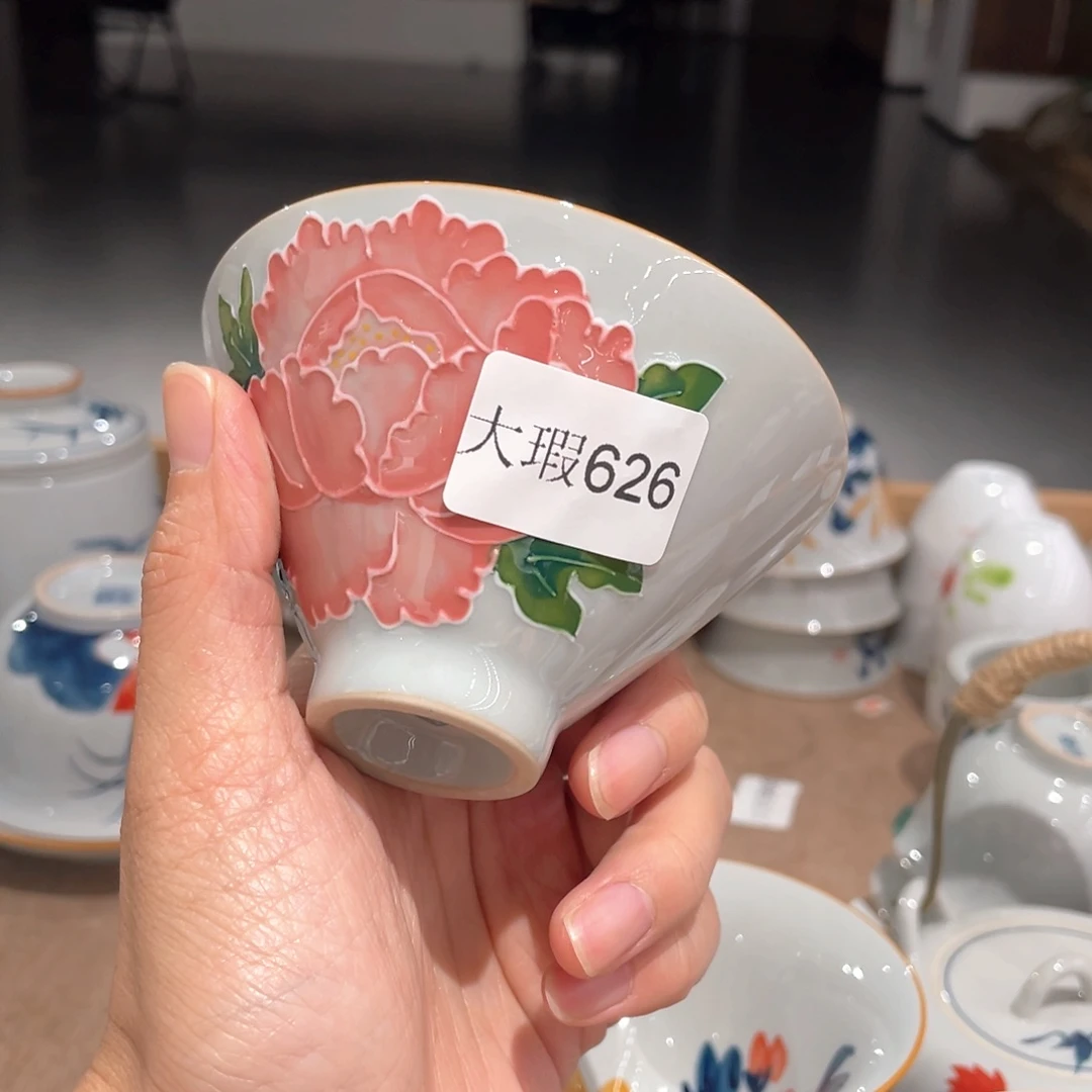 釉下手绘茶具微瑕