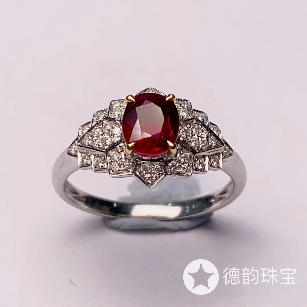 18k金镶嵌天然无烧红宝石戒指