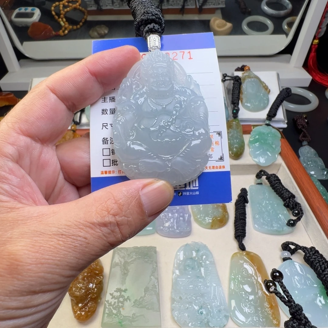 翡翠未镶嵌颈饰缅甸翡翠