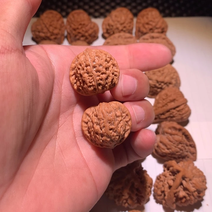 王***生吊坠文玩核桃野麻