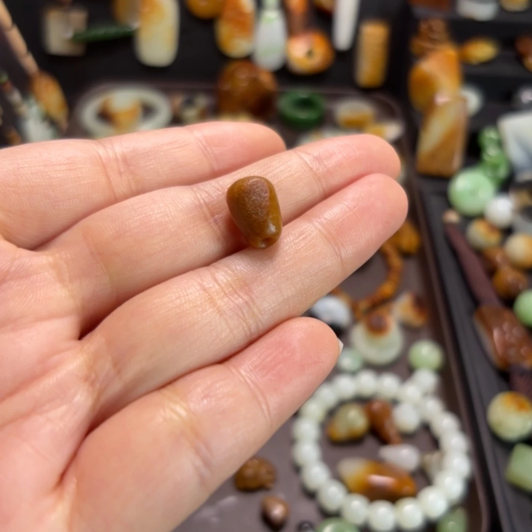 用***3和田玉未镶嵌颈饰