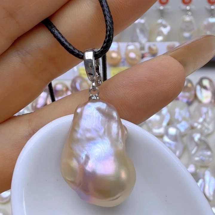 颈饰未镶嵌淡水珍珠