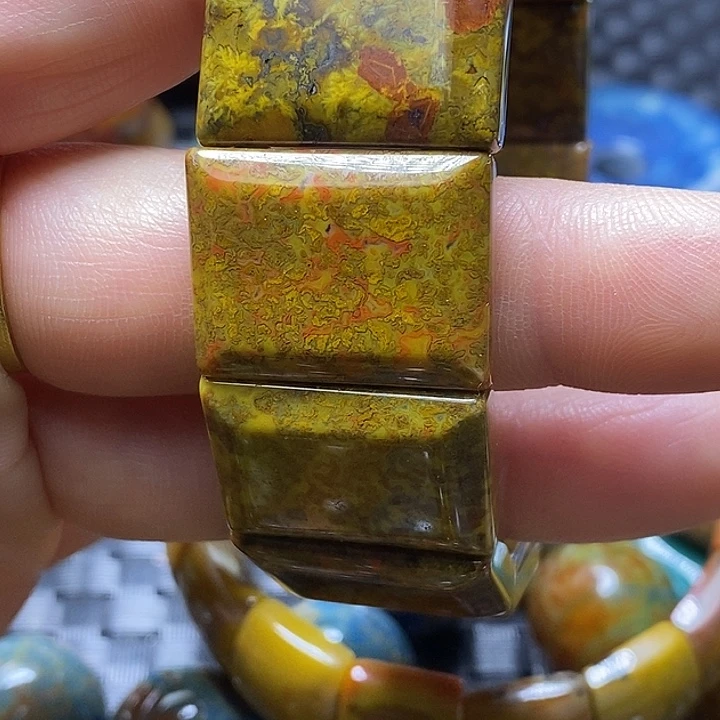 至***石玛瑙/玉髓未镶嵌颈饰