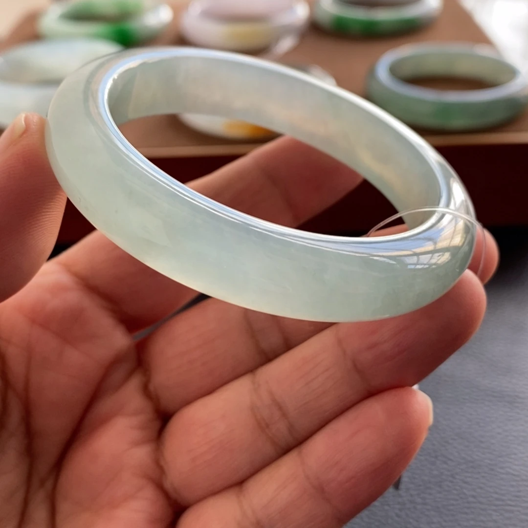 翡翠未镶嵌手镯天然翡翠手镯