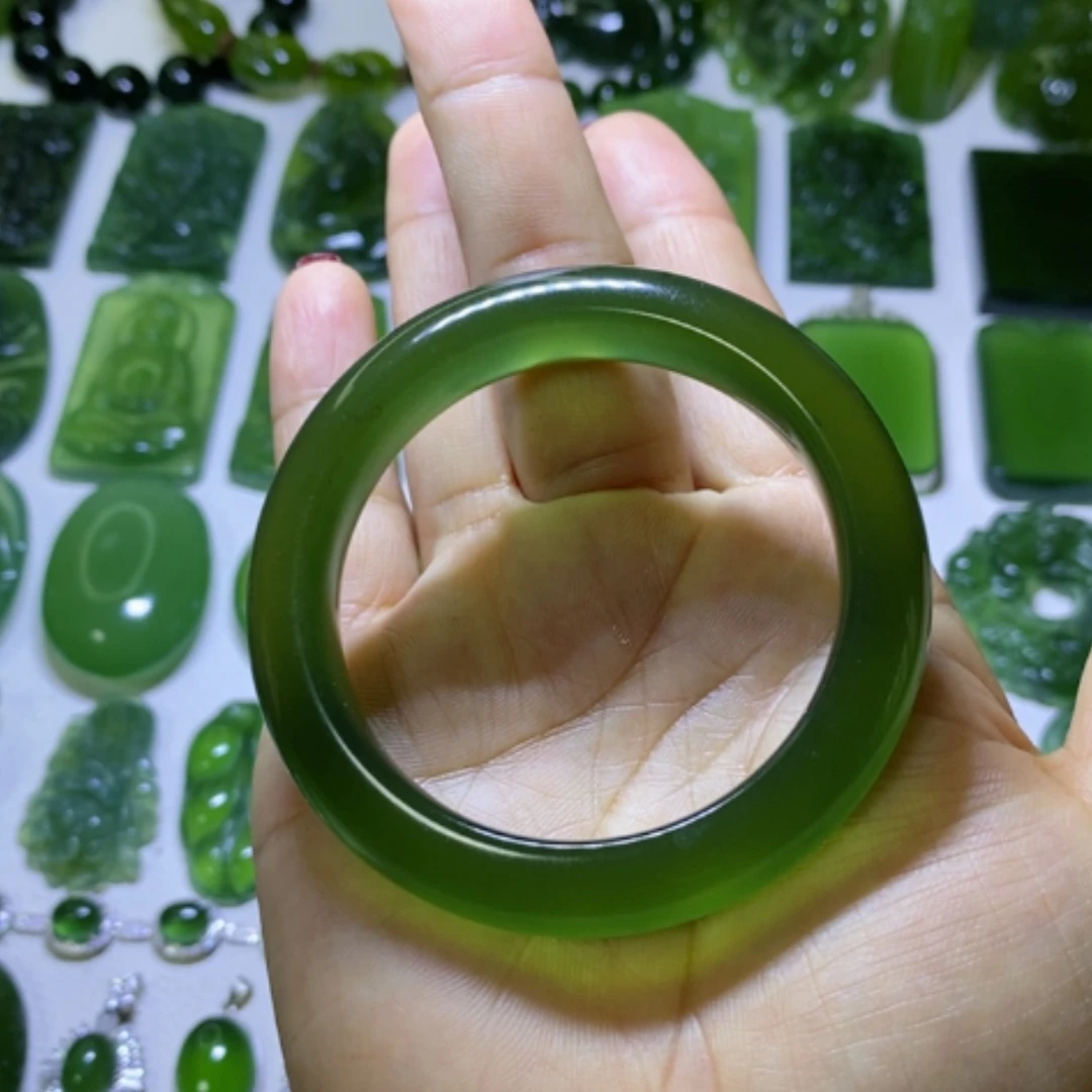 【闪购商品】蛇纹石玉手镯未镶嵌L**a